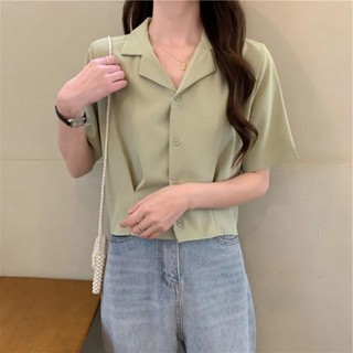 夏季2024新款v領襯衫女士短袖小個子復古法式設計感小眾短款上衣 短袖衣服 夏季襯衫 短袖襯衫 休閒襯衫 西裝領襯衫