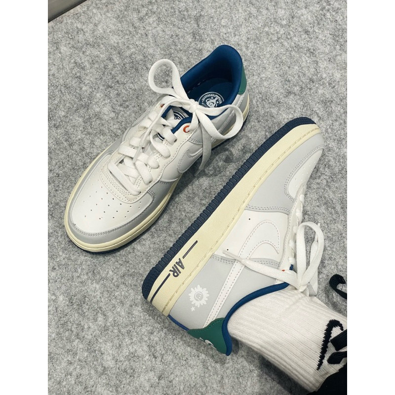 Nike Air Force 1 UV變色 Gs 白灰藍 HM3721-111