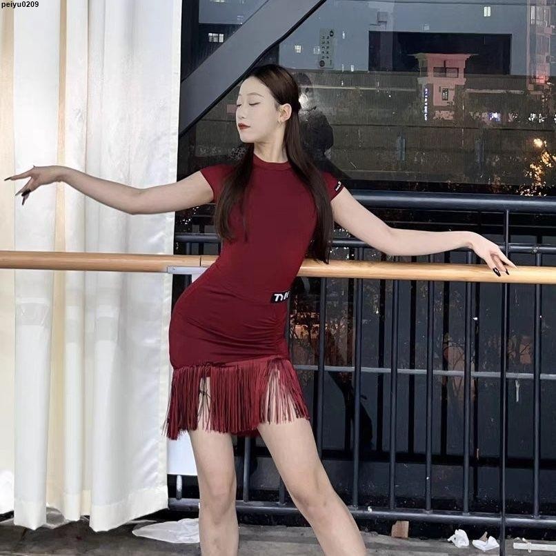 【台灣出貨】拉丁舞表演服🏆 【流蘇搖曳】Sky拉丁舞服流蘇款顯瘦高級后背鏤空飛袖上衣訓練功服褶皺流蘇裙