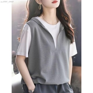 【♠店長推薦♠】韓版慵懶風 大尺碼胖mm 2025夏季假兩件套 洋氣無袖連帽套頭馬甲 時尚舒適短袖t恤女上衣 韓系時尚百