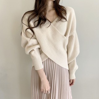 【小雲雀】韓國chic秋冬加厚交叉V領套頭毛衣女 蝙蝠袖長袖毛衣 名媛氣質外穿針織衫 氣質上衣 女裝