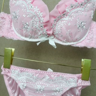 👙奶香勾心/胸罩👙日系軟妹少女 內衣 刺繡蕾絲可愛耳朵小胸聚攏鋼圈 胸罩 套裝 文胸 甜美