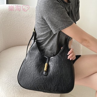 月牙腋下包 大容量包包 托特包 通勤包 斜背托特包 女生包包 月牙包 單肩包 斜揹包 率性包款