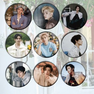 🌸限時免運🌸侯明昊 侯明昊週邊 侯明昊小卡 侯明昊小猴子吧唧胸章馬口鐵胸針穀子明星獼猴桃應援痛包徽章禮物 YWVZ