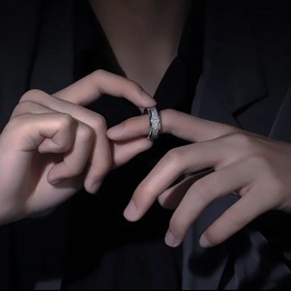 VELLE 韓系戒指 戒指 戒指男 男戒 新款指環男士戒指簡約小眾不掉色鈦鋼食指霧凇紋抖音爆款戒指男款
