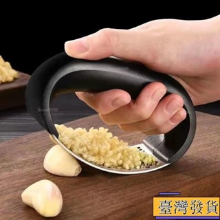 【臺灣免運24H】新款家用手動剝蒜器 大蒜撥蒜頭去皮器 去皮搓蒜器 廚房剝蒜工具特厚壓蒜神器優質不銹鋼新款切拍蒜末蒜蓉搗