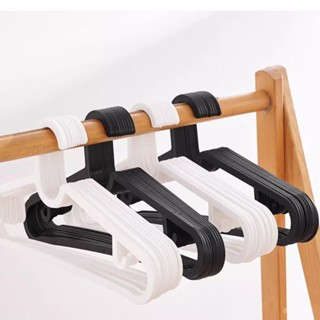 【居家生活用品】宜家斯汀衣架無痕ins防滑衣服掛架宿捨神器陽臺晾衣架衣褲家用