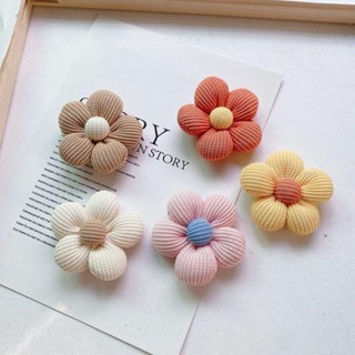 【臺灣出貨】大號五瓣花朵布藝包包配飾diy彩色百搭小花胸針可愛立體花朵胸針【低價促銷】1