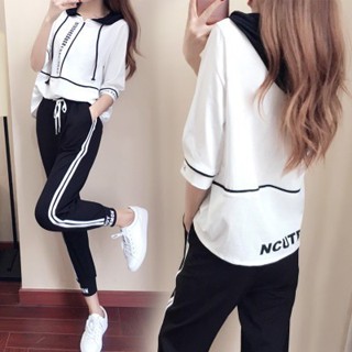 【solo】✨✨夏新款女裝時尚套裝五分袖連帽上衣休閒套裝運動休閒服飾套裝女兩件式套裝(上衣加九分褲)