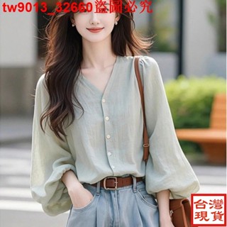 【夏日上新0521】 《法式氣質長袖襯衫女士早春新款獨特漂亮超好看V領雪紡小上衣長版襯衫 長袖長袖 t恤長袖上衣大學t長