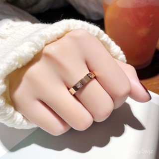 【店鋪熱銷】不掉色網紅輕奢鑲鑽18k戒指ins高階男女鈦鋼情侶對戒時尚精緻指環 HYII