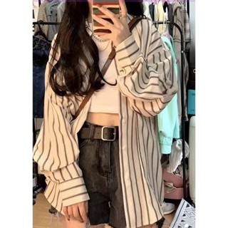 百搭襯衫 顯瘦上衣 休閒上衣 上班襯衫 女生襯衫 時尚襯衫法式複古條紋防曬襯衫女春夏薄款休閒設計感小眾長袖上衣