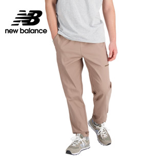 【New Balance】 NB 刺繡NB休閒長褲 男性 卡其棕 AMP33554MS