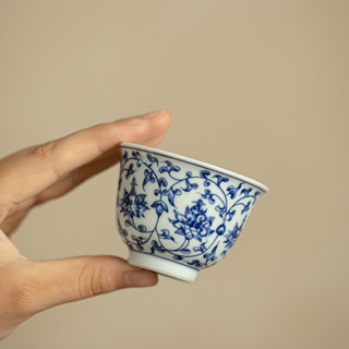 ~圓圓の雜貨鋪景德鎮手工壓手杯青花主人品茗杯功夫茶具客杯纏枝蓮茶杯茶具陶瓷