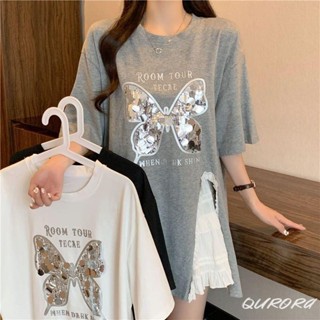 Qurora 50-150公斤 大尺碼上衣 蕾絲拼接短袖t恤女 開叉設計 蝴蝶亮片 時尚減齡穿搭 寬鬆顯瘦t恤 大碼女裝