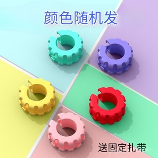 臺灣暢銷🔥【全新陞級】防風卡扣室外晾衣服防風防滑固定器衣架防風扣防掉落 衣架 固定器 防風衣架 防風曬衣架 防風扣環