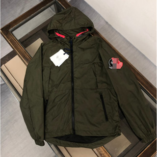 拉鏈連帽風衣外套 夾克風衣外套 帽子可隱藏 風衣外套 情侶款男女風衣外套 軍綠色防風外套 字母連帽風衣熱賣