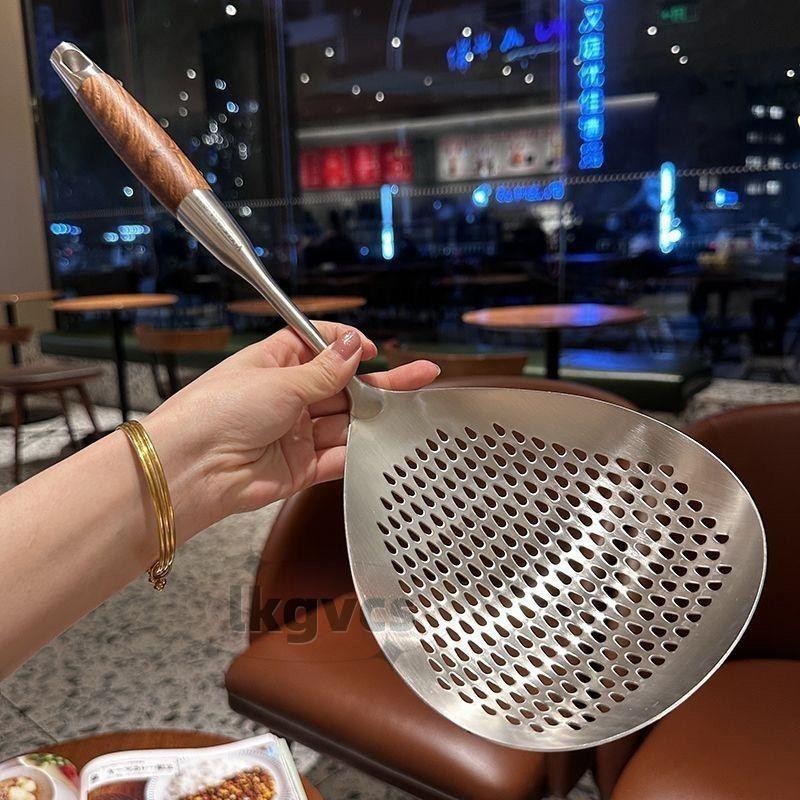桃園發貨🔥花椒漏勺🔥 免運 外貿316不鏽鋼撈麵勺撈餃子 撈勺 油 漏勺 笊籬家用廚房加厚加寬 漏勺