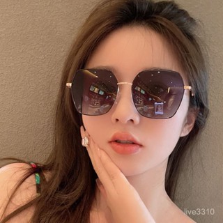 【臺灣出貨】漸變墨鏡女士夏防曬2025年新款高檔太陽眼鏡大臉拍照專用女帶時尚