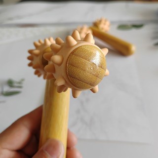 ✨好物推薦✨按摩滾輪棒實木v形按摩器經絡器手持按摩二珠皮輪手動磁力球滾珠
