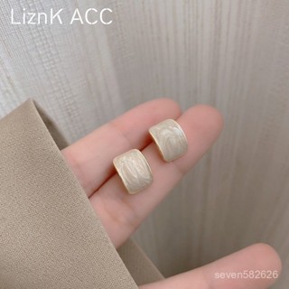 【購滿188出貨】【免運包郵】小巧精緻設計感耳釘新款潮ins設計感夏季款耳環女[慧兒優選]