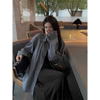 小可家複古廓形條紋防曬襯衫外套女2024夏季韓係寬鬆深灰色襯衣長袖上衣 夏季外套 防曬外套 透氣外套 夏天外套女 薄款外