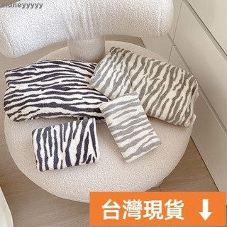 🌹臺灣限時低價🌹斑馬紋吸水浴巾 可愛黑白條紋毛巾浴巾兩件套 家用洗澡加厚珊瑚絨柔軟女學生浴巾 午休小蓋毯