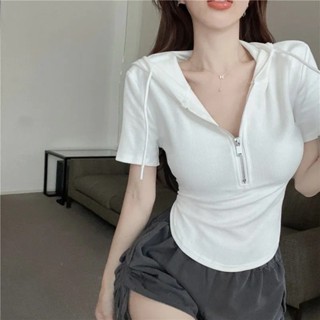 【四季服飾】純慾辣妹連帽短版上衣設計感小眾白色短袖t恤女ins