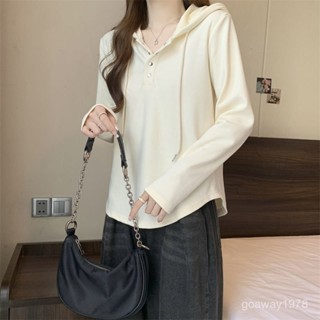 婷婷辣妹女裝店⭐ 臺灣出貨【2886人收藏】春秋新款休閒減齡純棉連帽長袖T恤胖mm大碼正肩顯瘦女裝上衣200斤