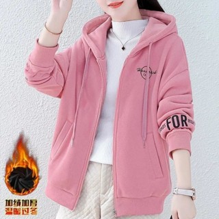 Luzi🎀韓版大尺碼外套女冬天外套開衫外套減齡大尺碼加絨加厚短外套女小眾設計開衫上衣秋冬新款寬鬆衛衣大尺碼女裝