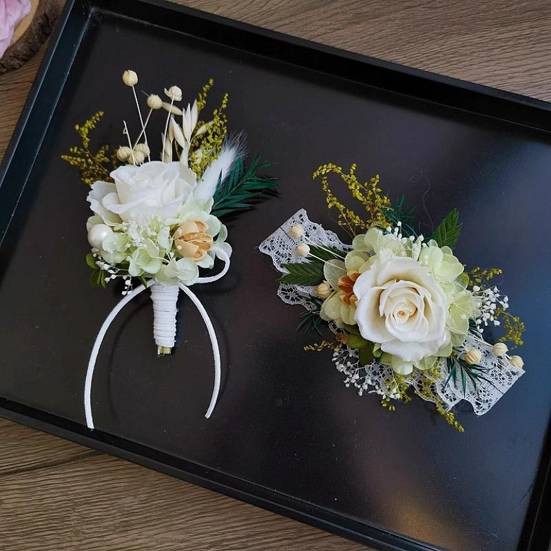 結婚禮花 高端白色永生玫瑰繡球全幹花胸花手腕花手花 新郎新娘婚禮活動貴賓胸花【琳黛】