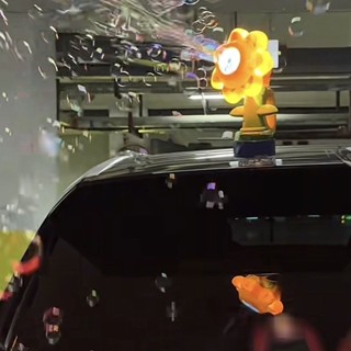 🔥隔日達+付發票🔥泡泡機 網紅泡泡機汽車尾部 泡泡機 嚮日葵泡泡機車載遠端遙控泡泡機 小紅書同款 帶燈光會被跳舞的泡泡機