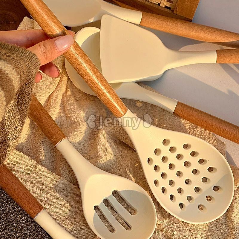 臺灣出【免運】Jenny❥矽膠鏟不沾鍋專用炒菜鍋鏟耐高溫食品級湯勺漏勺油刷家用廚具套裝