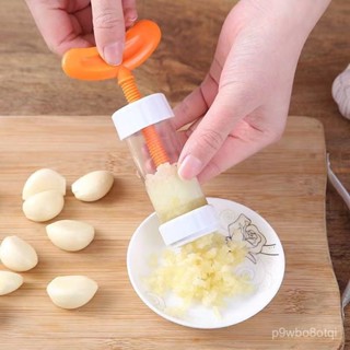 🔥新店限時低價🔥家用手動搗碎蒜泥器廚房旋轉壓蒜器手動擠蒜剝蒜器夾大蒜蓉沫神器