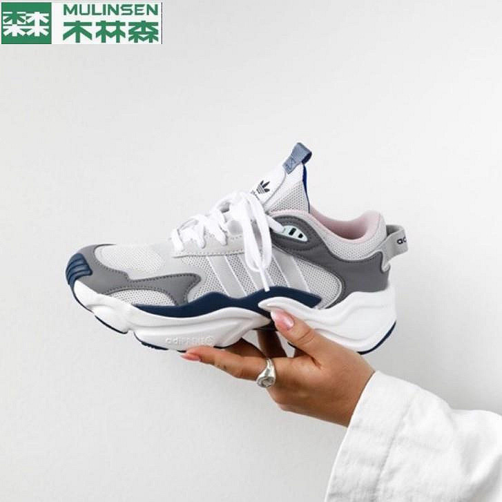 下殺 Adidas Originals MAGMUR RUNNER 灰粉 EE5045