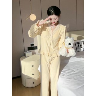 [暢銷]春秋冬睡衣 法式簡約睡衣 保暖睡衣 自然親膚海島絨睡衣女 長袖睡衣 V領蕾絲睡衣 顯瘦家居服 奶黃純色睡衣SJ