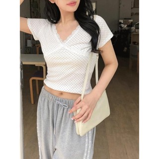 Codibook｜韓國 frenchaube 夏季V領點點蕾絲短袖上衣［預購］短袖上衣 雪紡襯衫 女裝