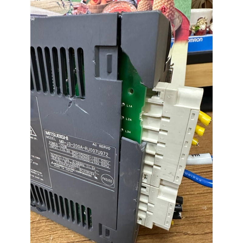 三菱驅動器 MR-J3-200A-RJ007U972 (5012)損破微 歡迎詢價 2F