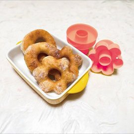 【聖寶】三箭牌 甜甜圈模(圓形8712S、花形8713S、愛心8727S) - 1/入