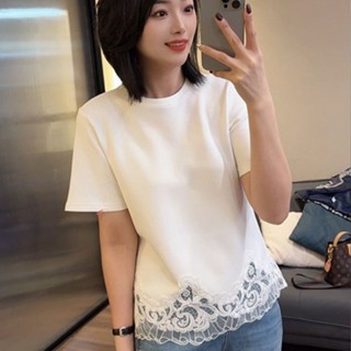 夏日上衣 T恤 上衣 短袖衫 蕾絲拚接短袖T恤女夏季新款胖mm寬鬆顯瘦時尚上衣女 韓係女裝 大尺碼衣服 啊麼衣服 媽媽裝