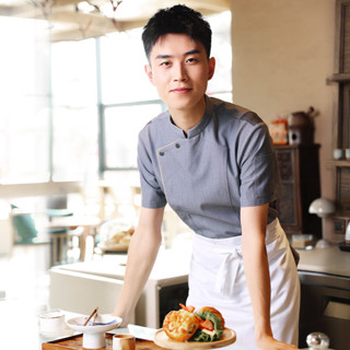 【小貴】品質工衣 時尚酒店廚師工作服男短袖夏季餐飲食堂廚房廚師服裝透氣薄款夏裝簡裝專業得體優品