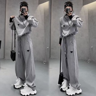 🎶小鈴音Isletune🔔推薦🔔兩件式套裝女生套裝西裝外套休閒套裝休閒運動套裝女春秋新款時尚寬鬆顯瘦條紋連帽衛衣長