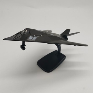 飛機模型 閤金戰鬥機 軍事戰鬥機 F117 夜鷹隱形攻擊機 模擬飛機模型 桌麵擺件 飛機模型擺件 戰鬥機 模型 擺件