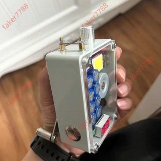 廠商爆款~手搖戶外發電機應急充電器照明燈點火手搖發電防災應急8電容 手搖戶外發電機應急充電器照明燈 便捷式手搖發電機