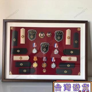 桃園出貨✔徽章展示框 展示架 勳章收藏 徽章收納展示盒 陳列架 獎牌收納 徽章展示框實木獎章收納框迪士尼胸針胸章紀念章裝