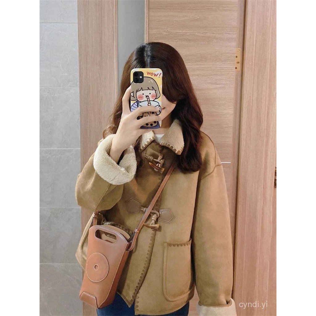 冬季羊羔毛牛角扣麂皮絨羊羔毛外套女冬25新款小個子皮毛一體短版加厚棉衣  韓版 保暖1106 TNA5