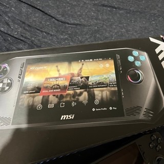 預訂MSI Claw A1M-026TW Ultra 7-155H 16G / 1TB 遊戲掌機 8成新，完整盒裝。
