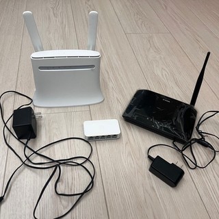 二手D-Link無線寬頻路由器、乙太網路交換器、router