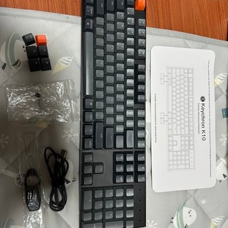 【Keychron】K10 100 % 全尺寸 無線機械鍵盤 紅軸 Mac/Win 英文版 Rgb