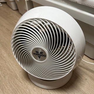 二手 美國 VORNADO 沃拿多 8-10坪用 渦流空氣循環扇 660-TW 電風扇 電扇